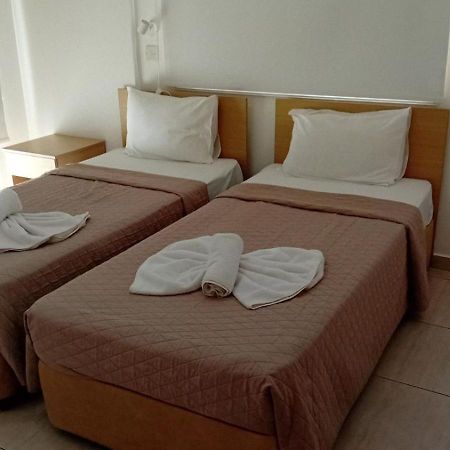 Napa Charles Apts Αγία Νάπα Εξωτερικό φωτογραφία